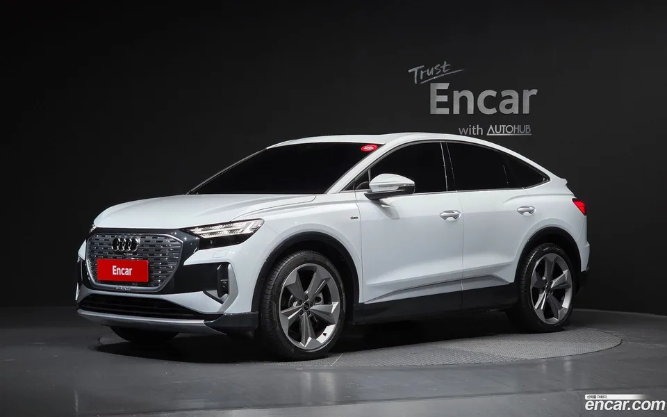 Audi Q4 e-tron (F4) 45 2025 — фото 1, купить с доставкой в Москву