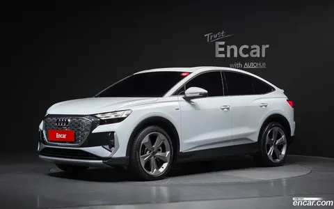 Audi Q4 e-tron (F4) 2025 купить в Москве