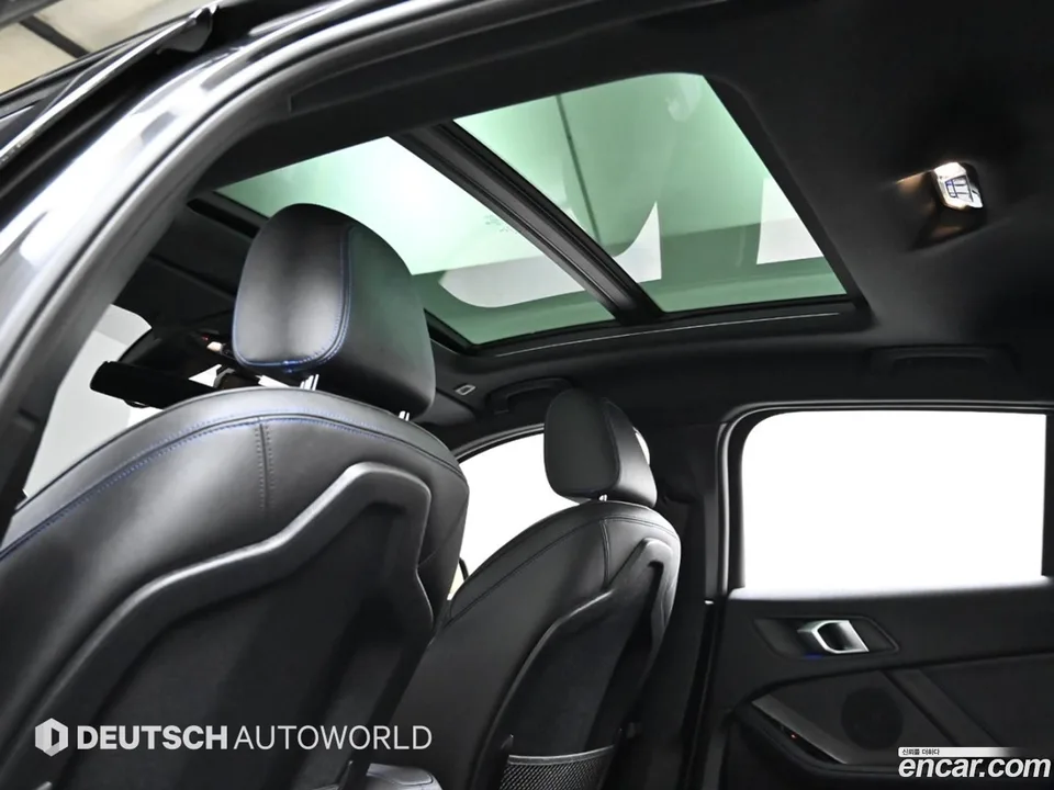 BMW 1 Series 120i M 2023 — миниатюра 5