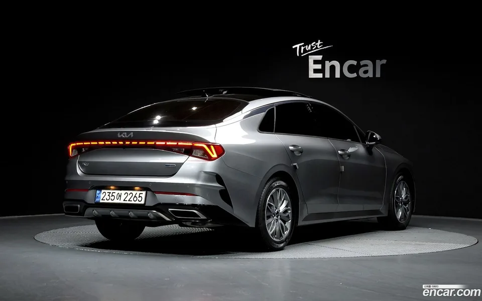 Kia K5 Hybrid 2022 — миниатюра 2