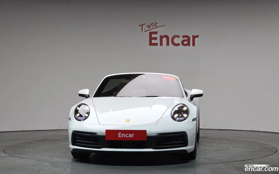 Porsche 911 (992) 2024 — миниатюра 3