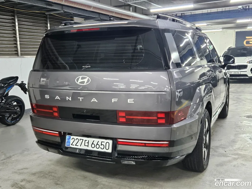 Hyundai SantaFe HEV 1.6 2WD 2023 — миниатюра 4