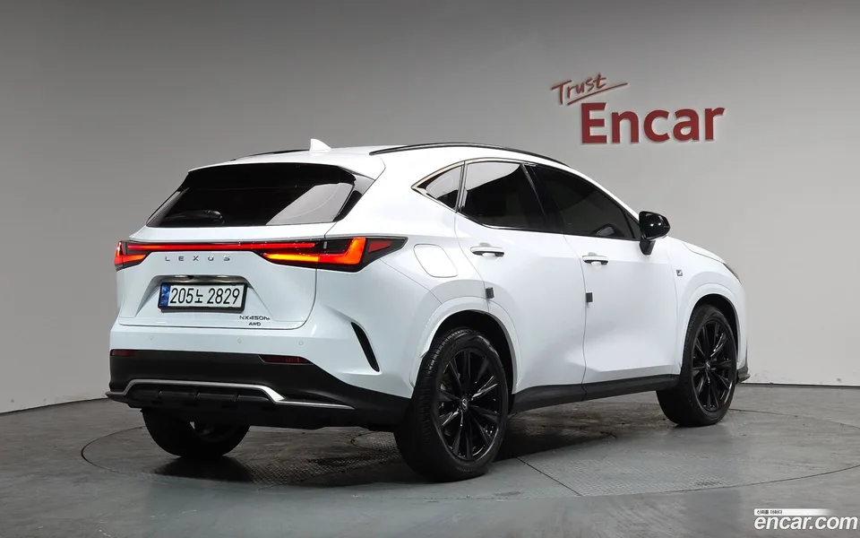 Lexus NX 450h+ F-Sport 2023 — миниатюра 2