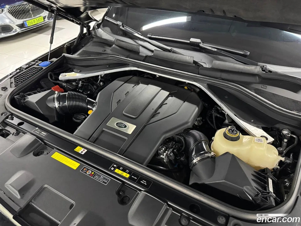Land Rover Range Rover P530 AB LWB 2023 — миниатюра 5