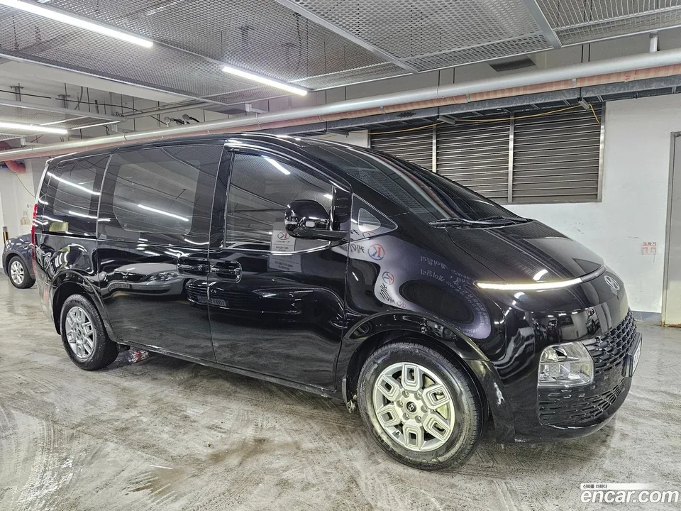 Hyundai Staria 3 2024 — миниатюра 3