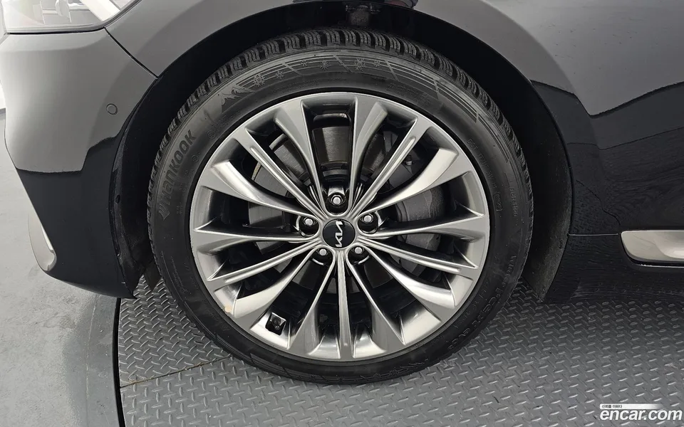 Kia K9 3.8 GDI AWD 2022 — миниатюра 5