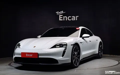 Porsche Taycan 2024 купить в Москве
