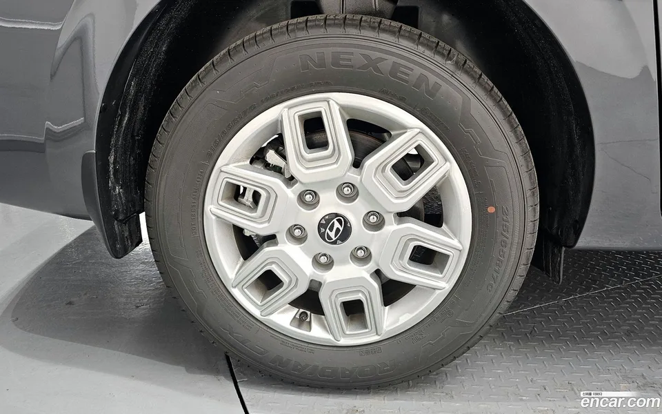 Hyundai Staria 5 2025 — миниатюра 5