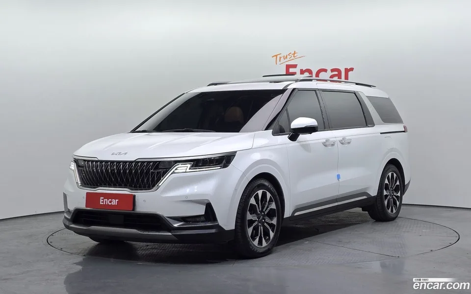 Kia Carnival 9 2023 — фото 1, купить с доставкой в Москву