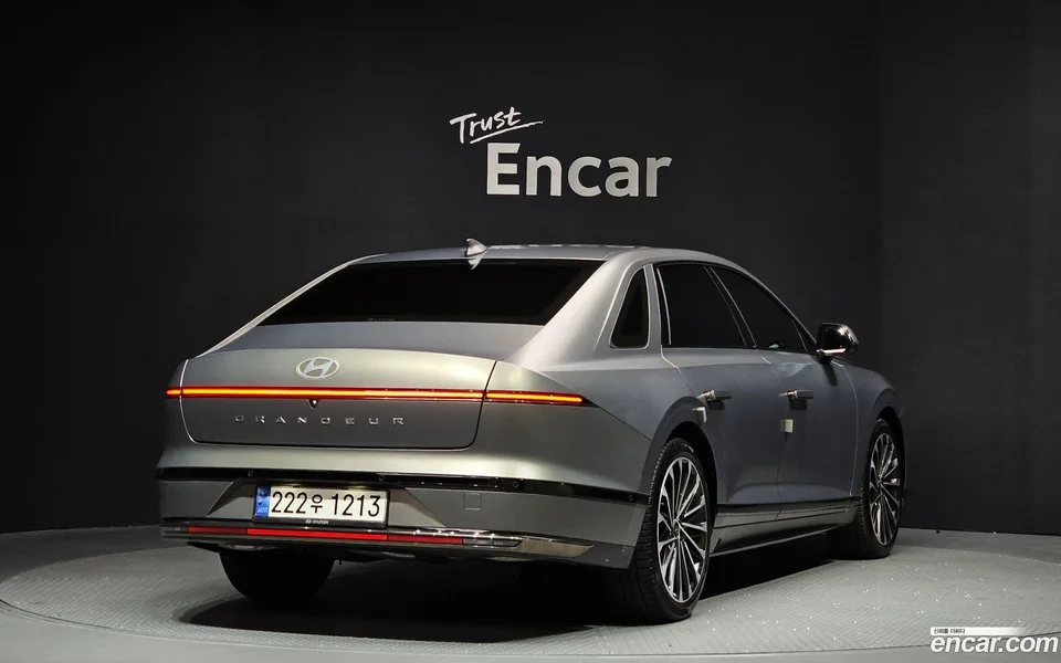 Hyundai Grandeur 2.5 2WD 2024 — миниатюра 2