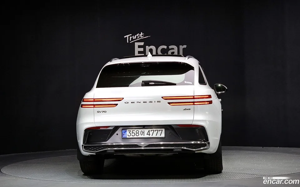 Genesis GV70 2.5T AWD 2024 — миниатюра 4