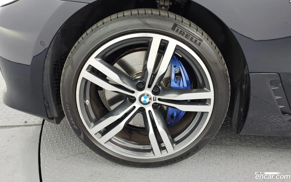BMW 6 Series GT 630i xDrive M 2022 — миниатюра 5