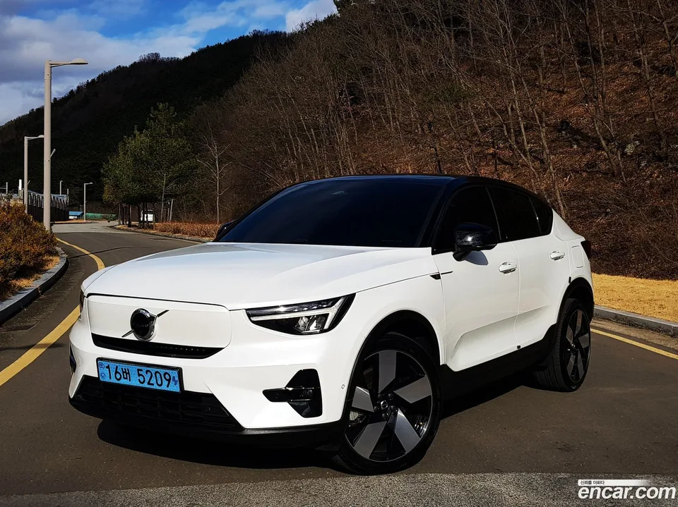 Volvo C40 Recharge 2022 — миниатюра 2