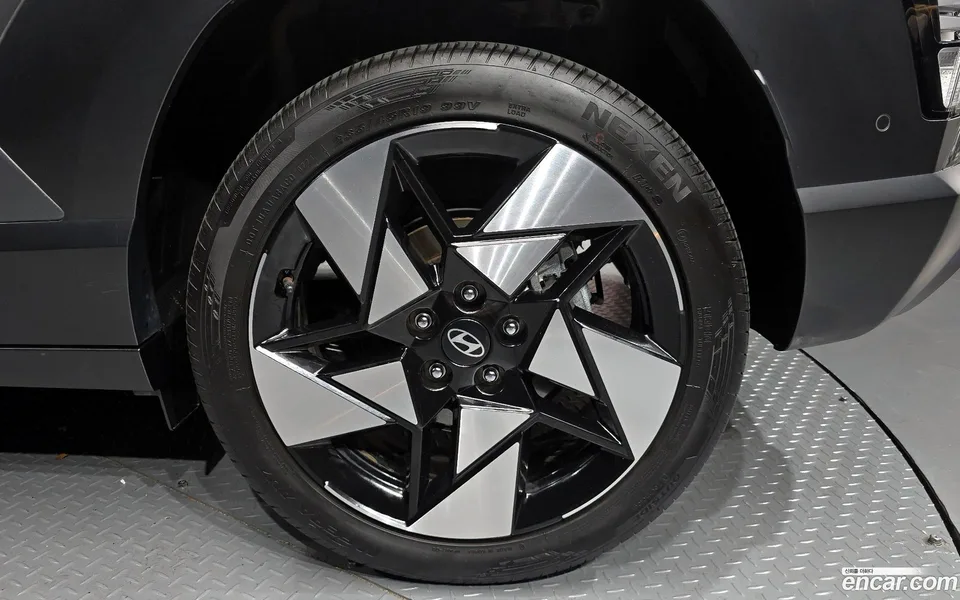Hyundai Kona 1.6 4WD 2024 — миниатюра 5