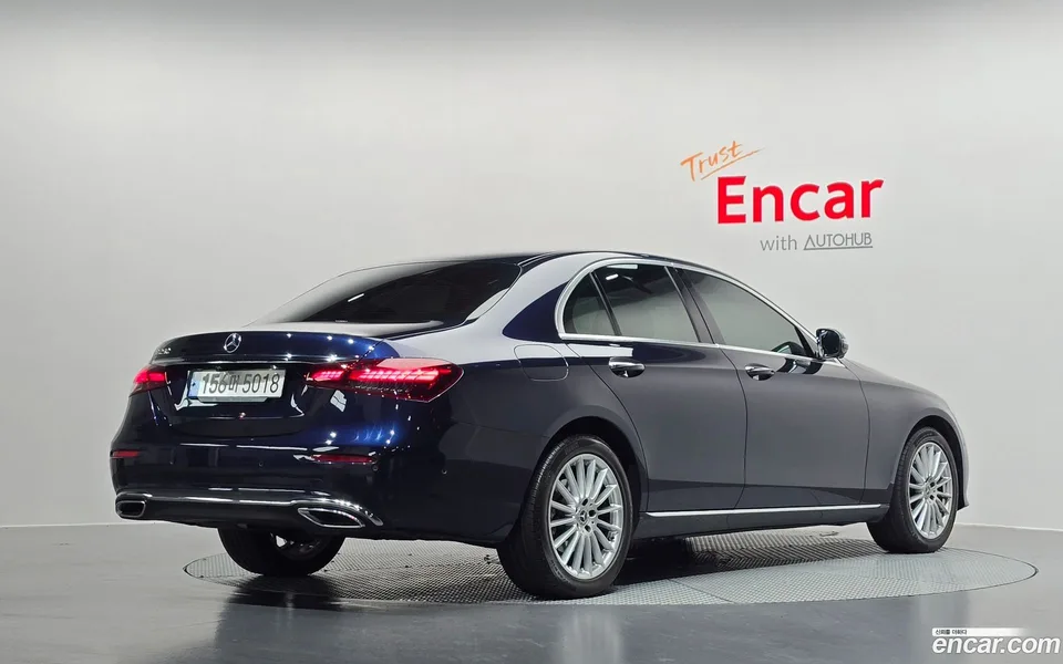 Mercedes-Benz E-Class E250 2022 — миниатюра 2