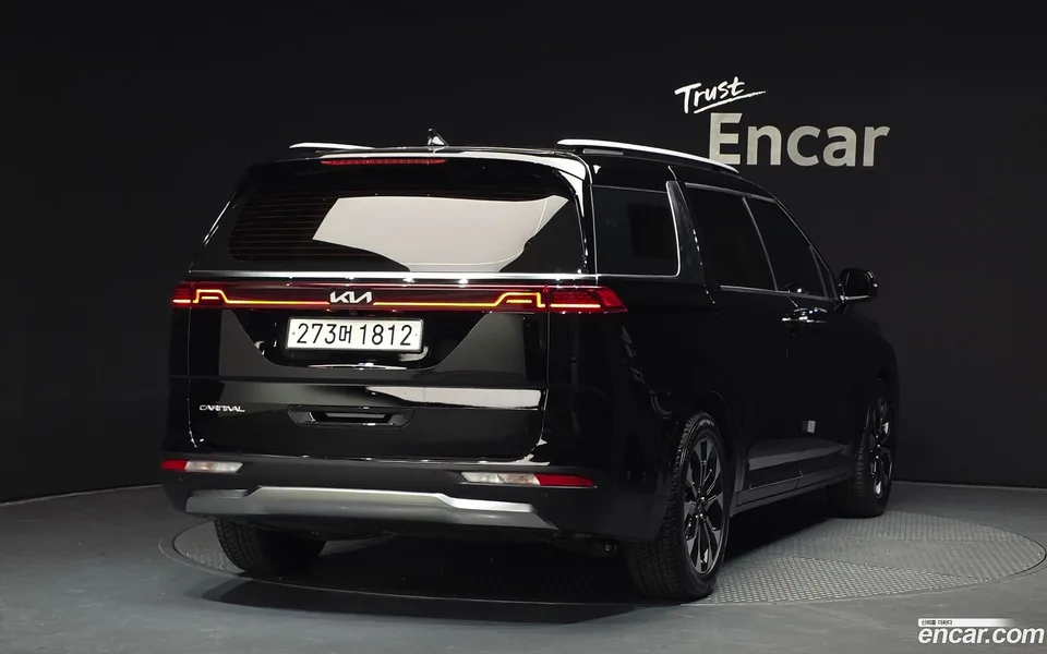 Kia Carnival 9 2023 — миниатюра 2