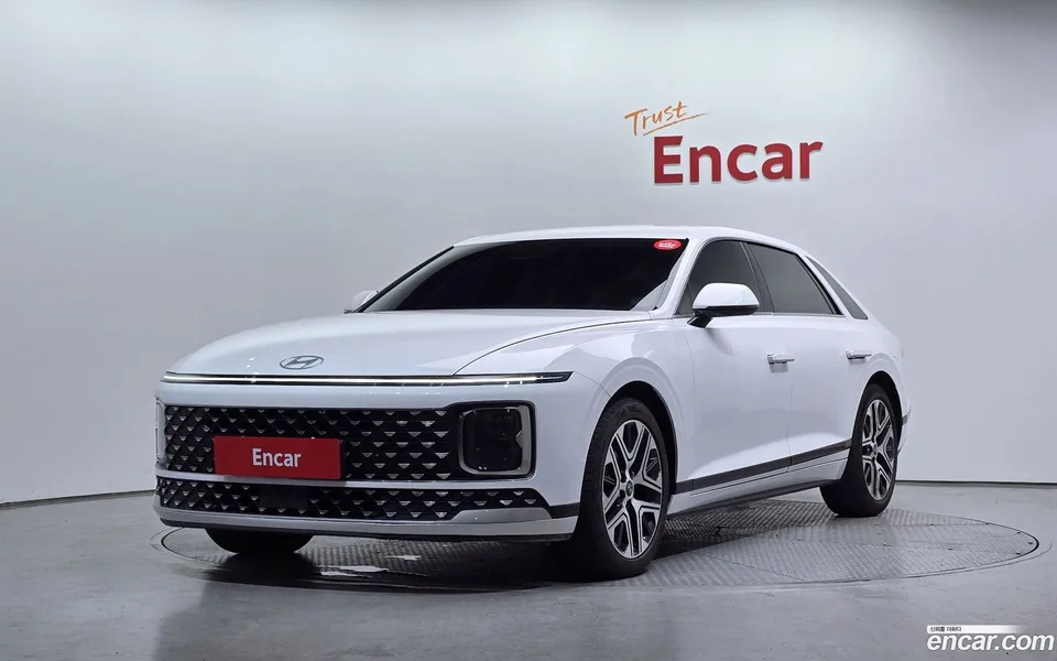 Hyundai Grandeur Hybrid 2023 — фото 1, купить с доставкой в Москву