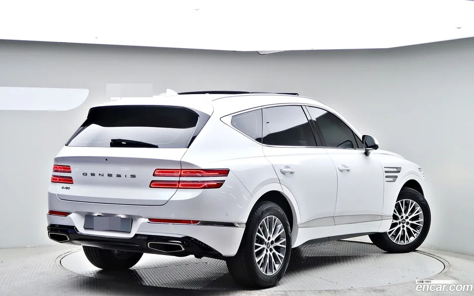 Genesis GV80 2.5T 2WD 2023 — миниатюра 2