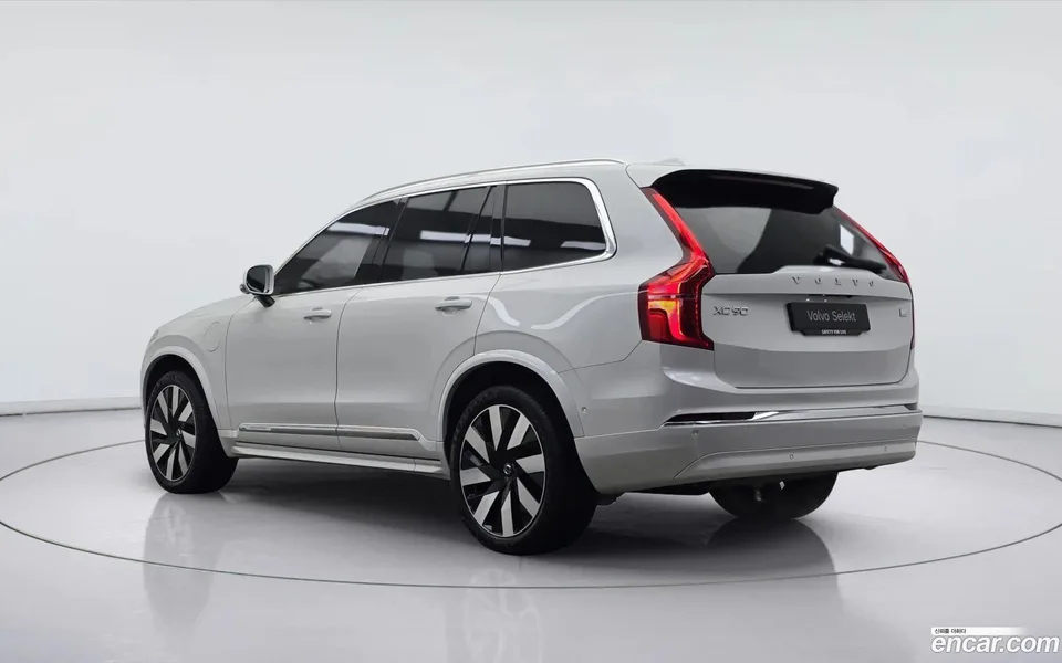 Volvo XC90 B6 2025 — миниатюра 2