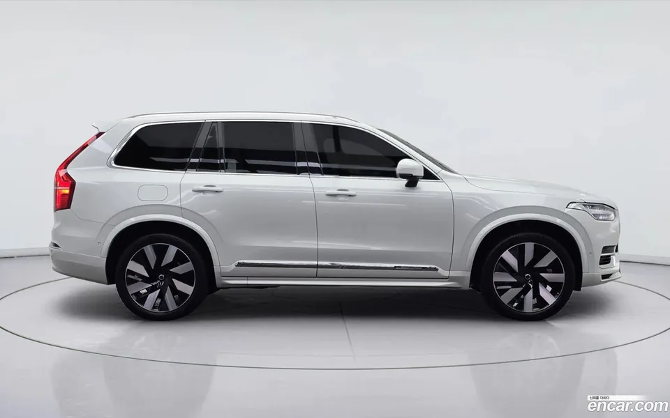 Volvo XC90 B6 2025 — миниатюра 4
