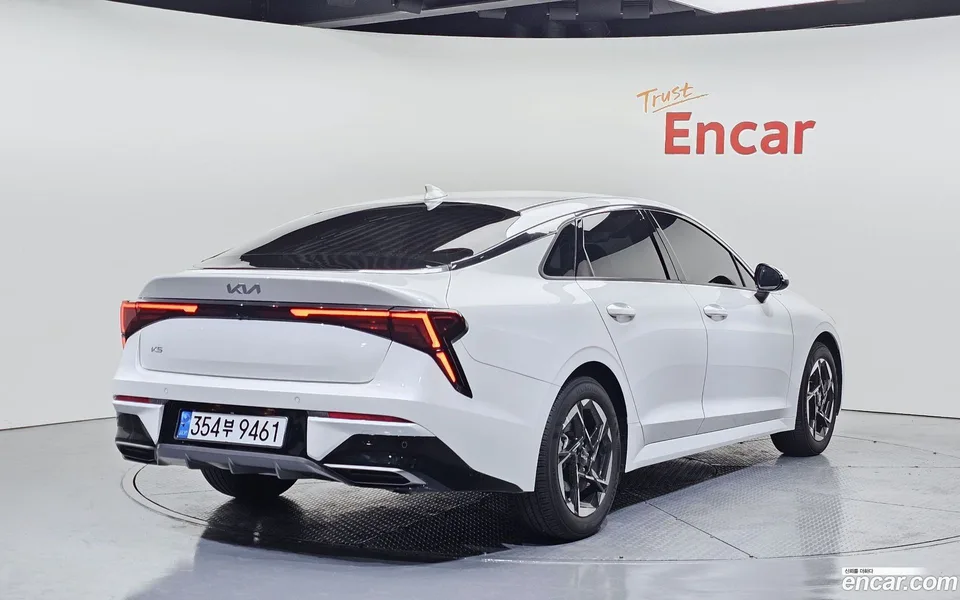 Kia K 5 2.0 LPi() 2023 — миниатюра 2
