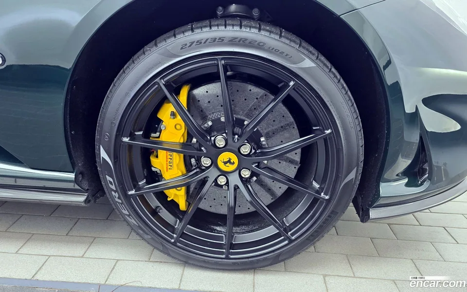 Ferrari 812 GTS 6.5 V12 2022 — миниатюра 5