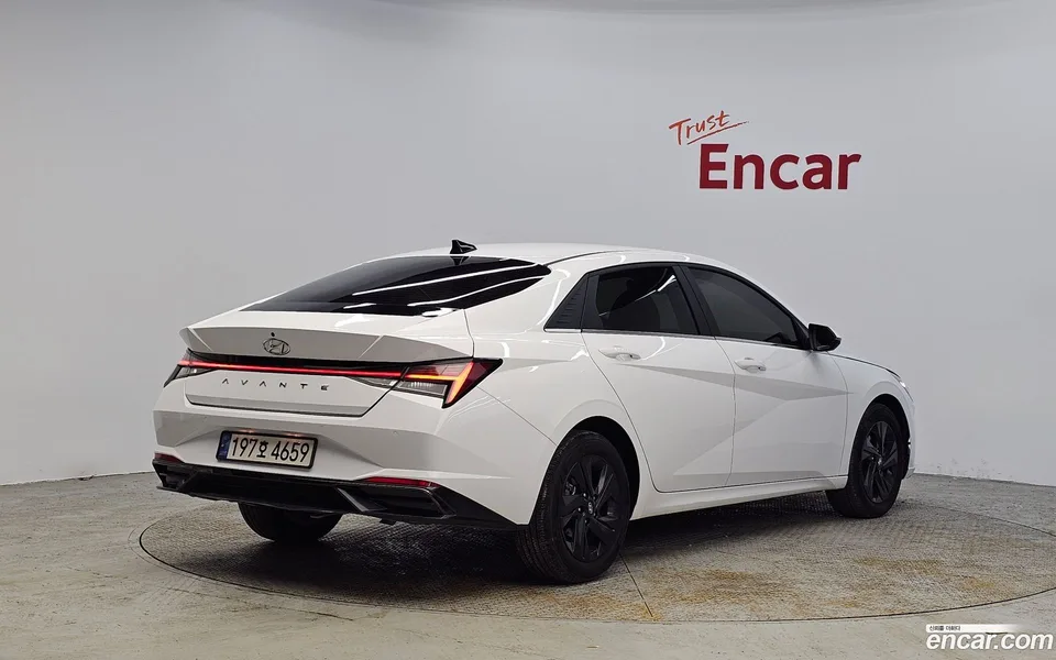 Hyundai Avante 1.6 2022 — миниатюра 2