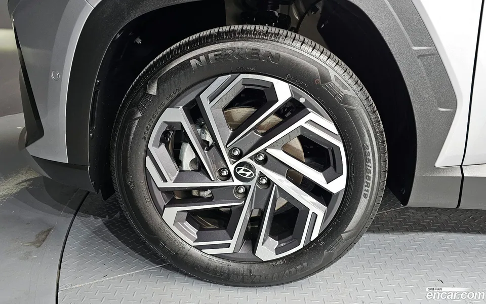 Hyundai Tucson NX4 1.6 2WD 2025 — миниатюра 5