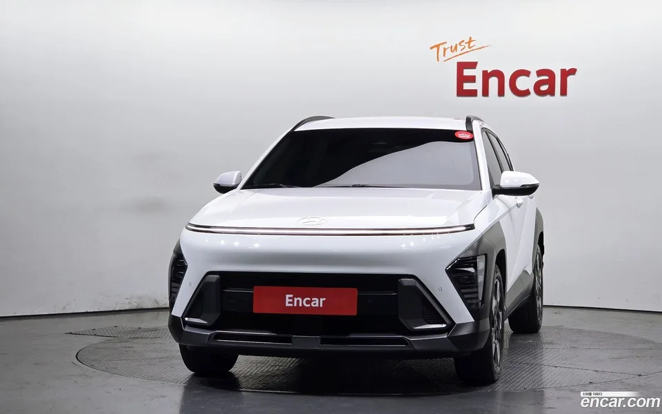 Hyundai Kona Hybrid 2023 — миниатюра 3