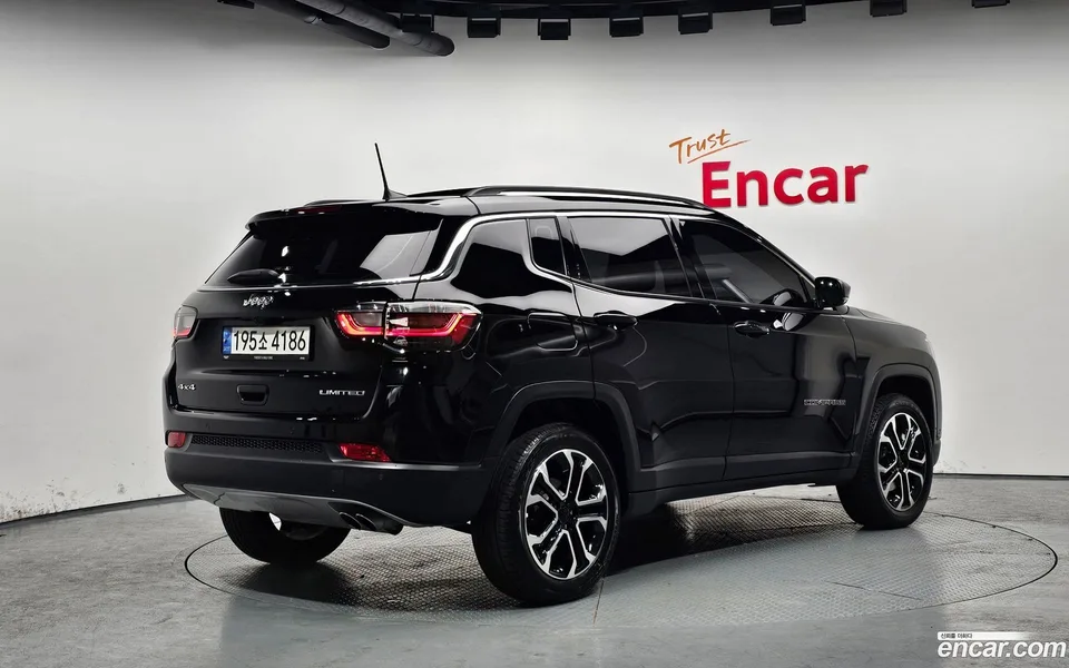 Jeep Compass 2.4 AWD 2022 — миниатюра 2