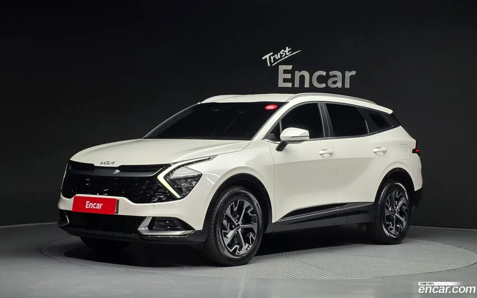 Kia Sportage Hybrid 2WD 2024 — фото 1, купить с доставкой в Москву