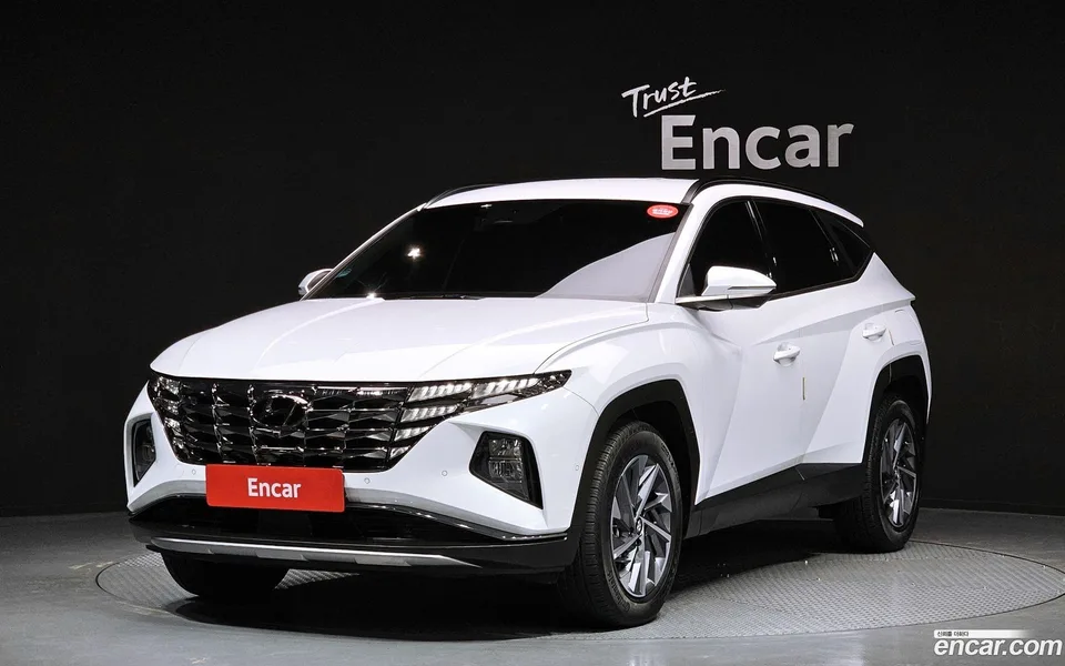 Hyundai Tucson Hybrid 2WD 2022 — фото 1, купить с доставкой в Москву