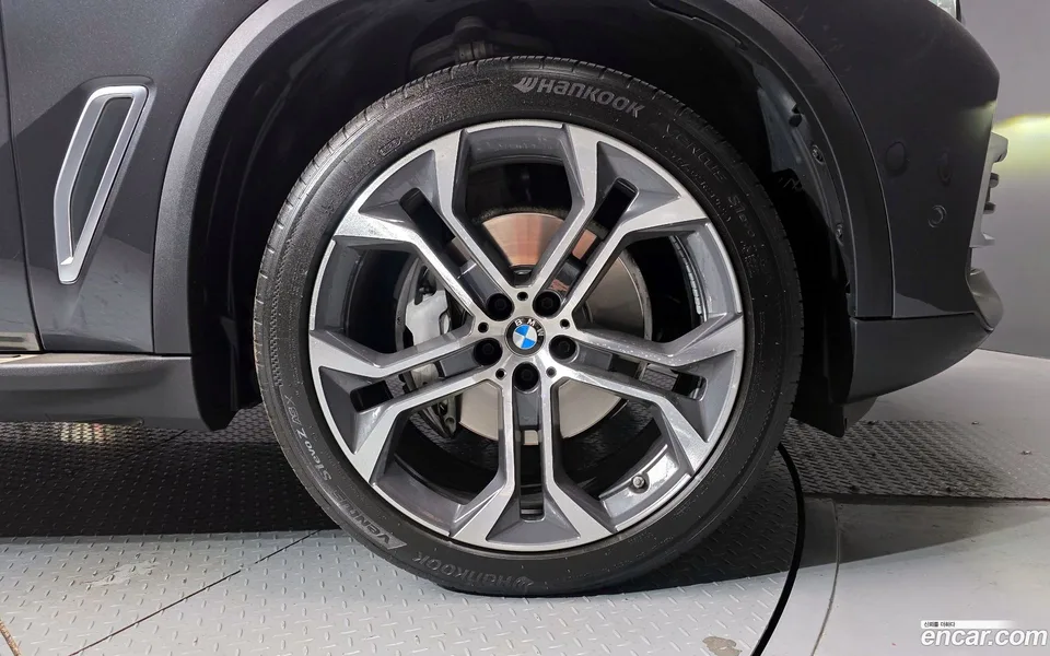 BMW X5 xDrive 30d xLine 2023 — миниатюра 5