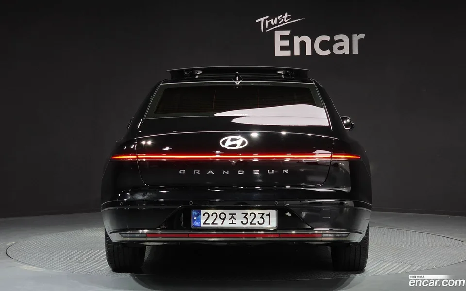 Hyundai Grandeur Hybrid 2024 — миниатюра 4