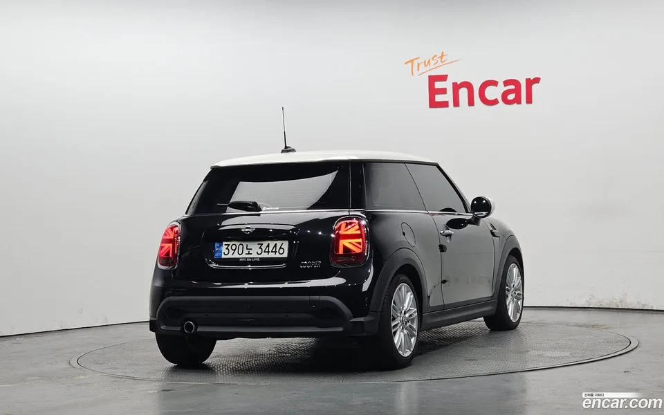 MINI Cooper 2022 — миниатюра 2
