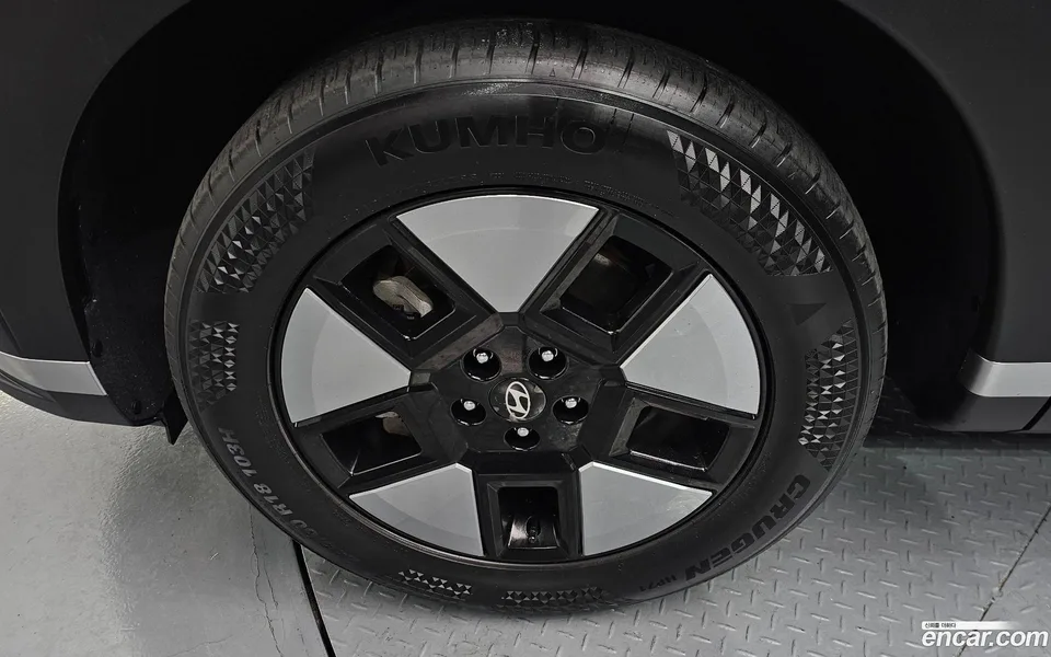 Hyundai Santa Fe HEV 1.6 2WD 2024 — миниатюра 5