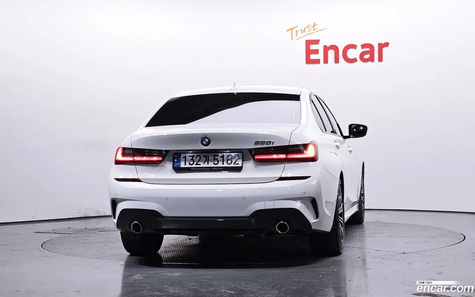BMW 3 Series 320i M 2022 — миниатюра 4