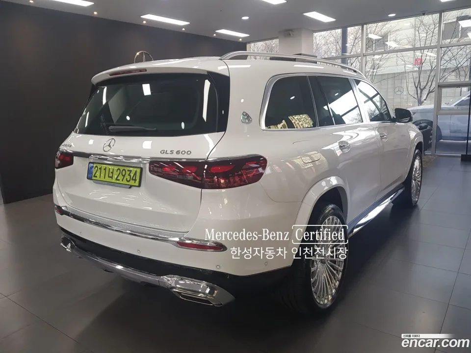 Mercedes-Benz GLS-Class GLS600 4MATIC 2025 — миниатюра 2