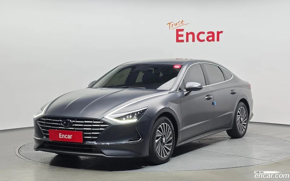 Hyundai Sonata Hybrid 2022 — фото 1, купить с доставкой в Москву