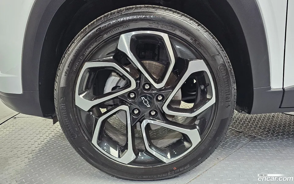 Chevrolet Trax Crossover 1.2 RS 2025 — миниатюра 5
