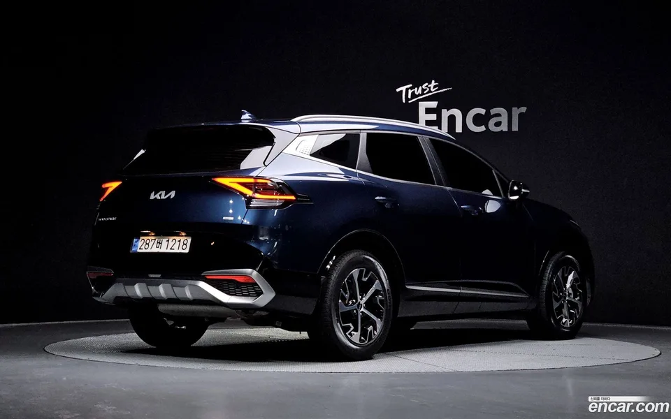 Kia Sportage Hybrid 2WD 2023 — миниатюра 2