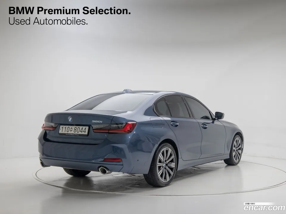 BMW 3 Series 320i 2025 — миниатюра 2