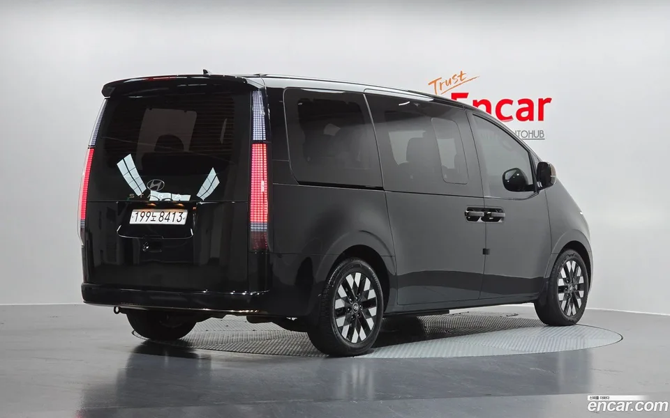 Hyundai Staria HEV 1.6 7 2024 — миниатюра 2