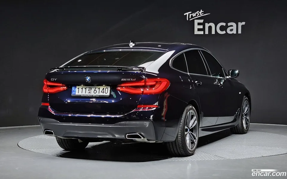 BMW 6 Series GT 620d M 2023 — миниатюра 2
