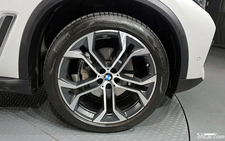 BMW X5 xDrive 30d xLine 2022 — миниатюра 5
