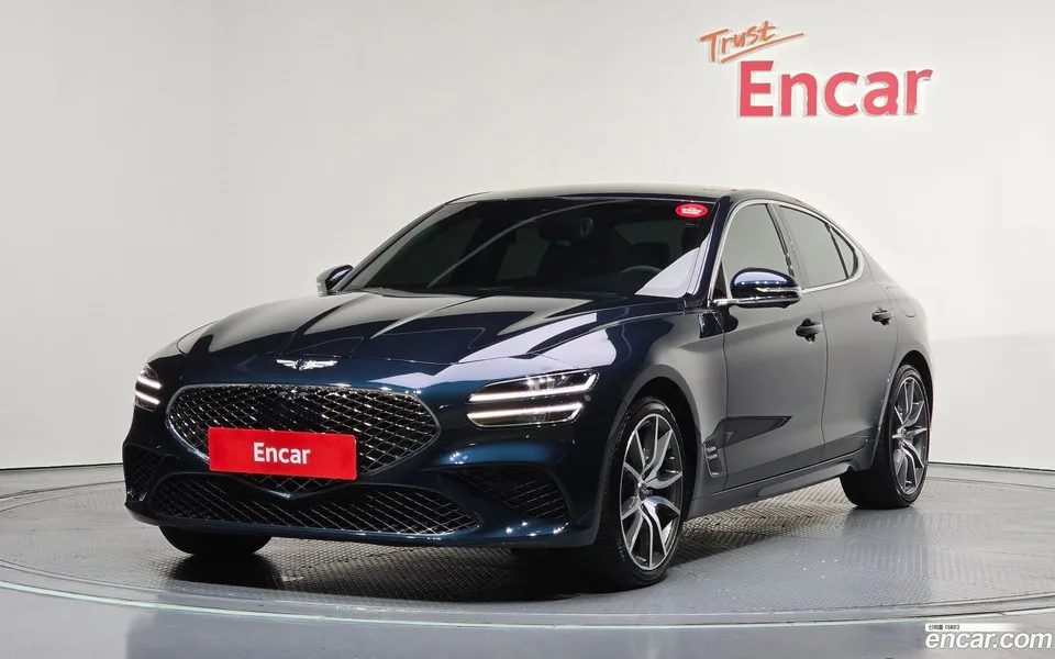 Genesis G70 2.0T 4WD 2022 — фото 1, купить с доставкой в Москву