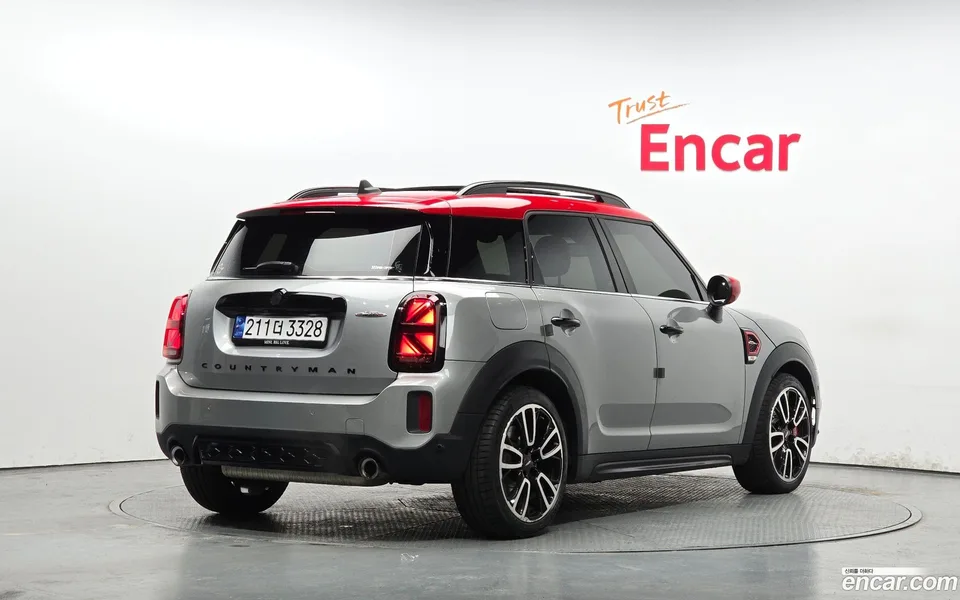 MINI Cooper S Countryman JCW 2023 — миниатюра 2