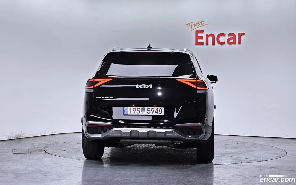 Kia Sportage 1.6 2WD 2023 — миниатюра 4