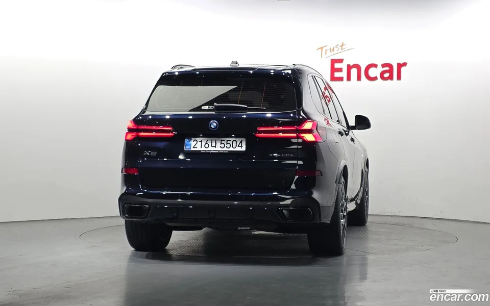 BMW X5 xDrive 50e M 2025 — миниатюра 4