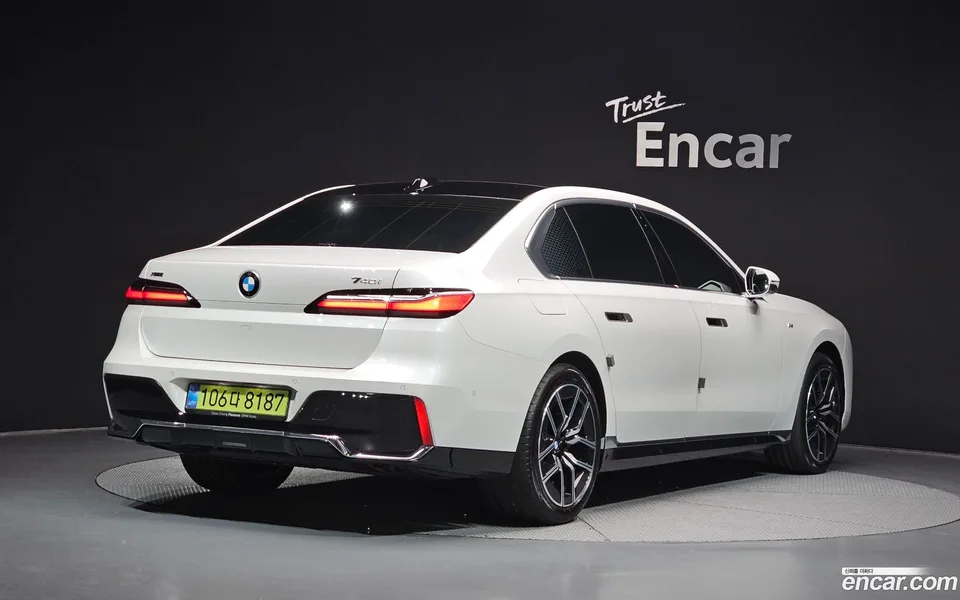 BMW 7 Series 740i xDrive M 2025 — миниатюра 2